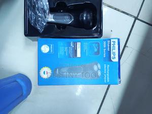Philips Electric Shaver - thumbnail 2