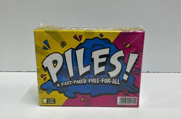Piles Fast-Paced Card Game for All Ages / Family