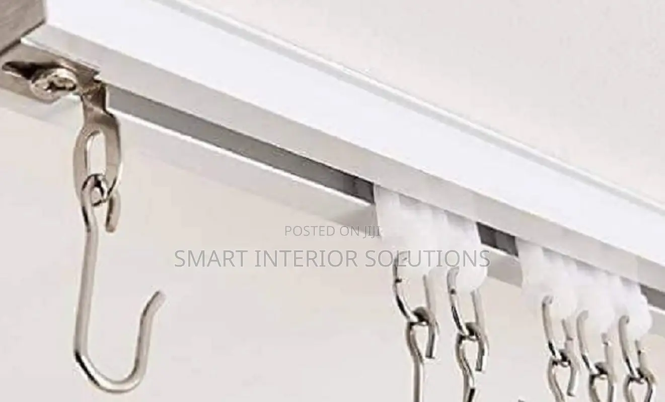 Living Room Straight Rail