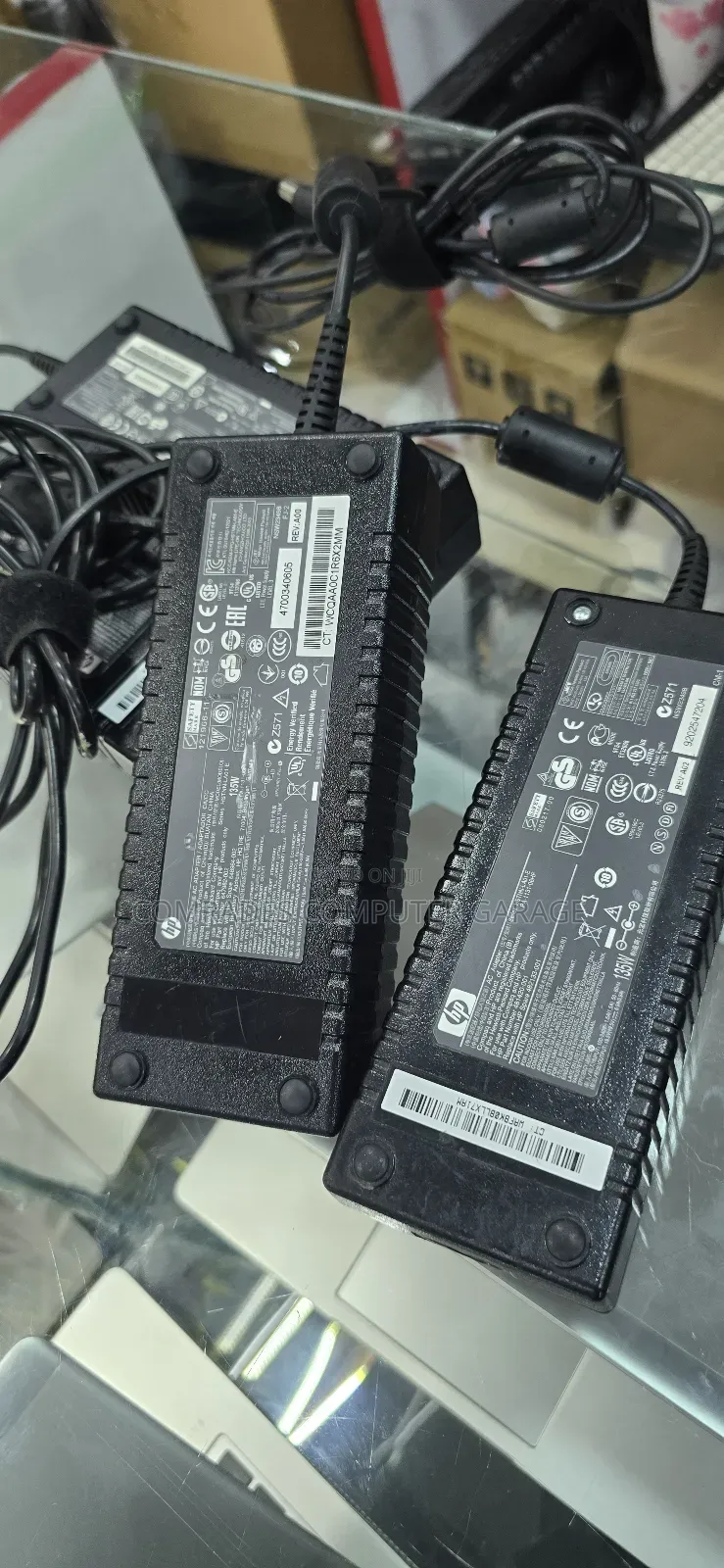 Hp Big Pin 135w. Ac Adapter