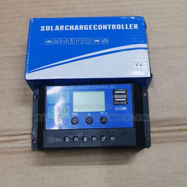 12v/24v 20a Solar Panel Regulator With Usb Ports