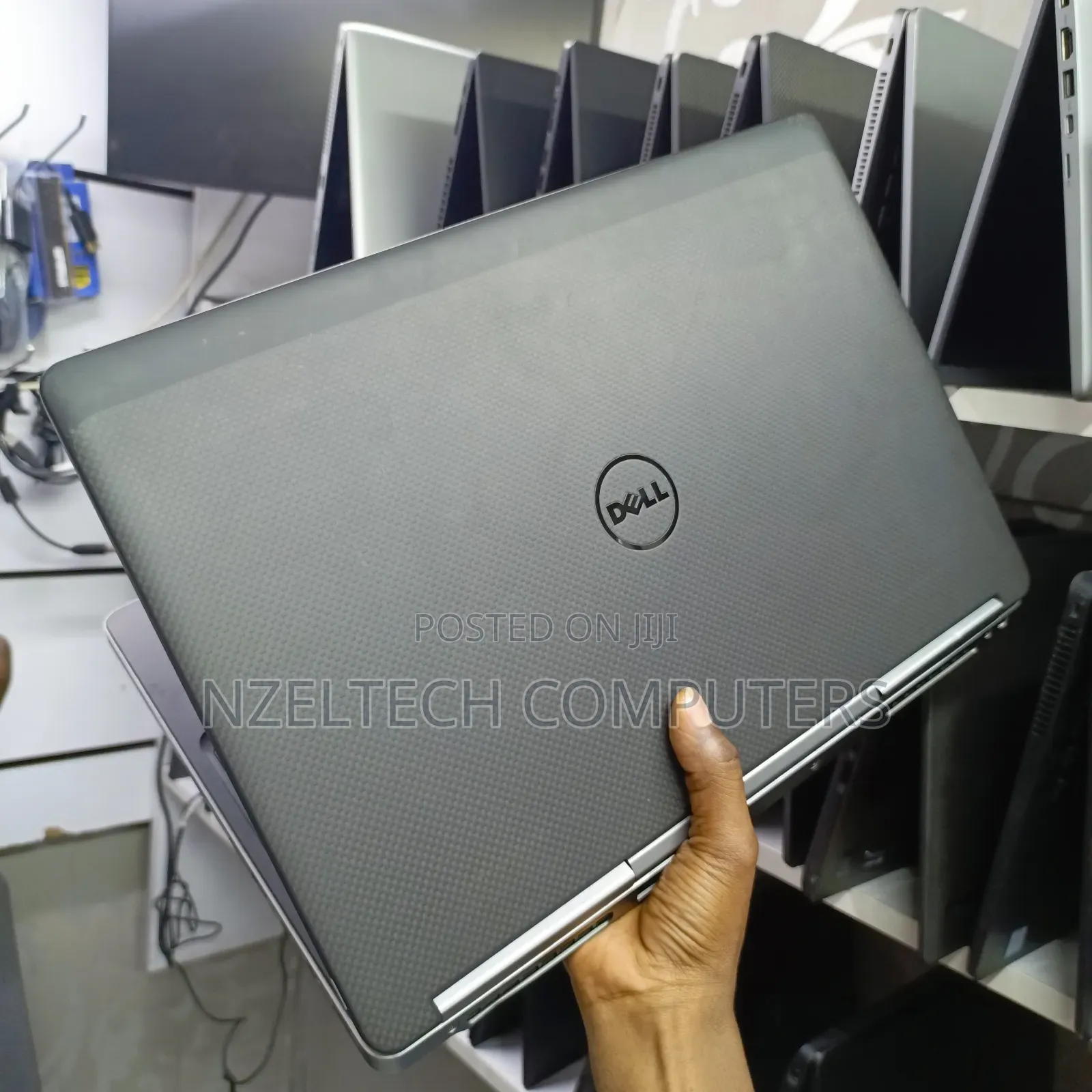 Laptop Dell Precision 7520 16GB Intel Core I7 HDD+SSD 512GB