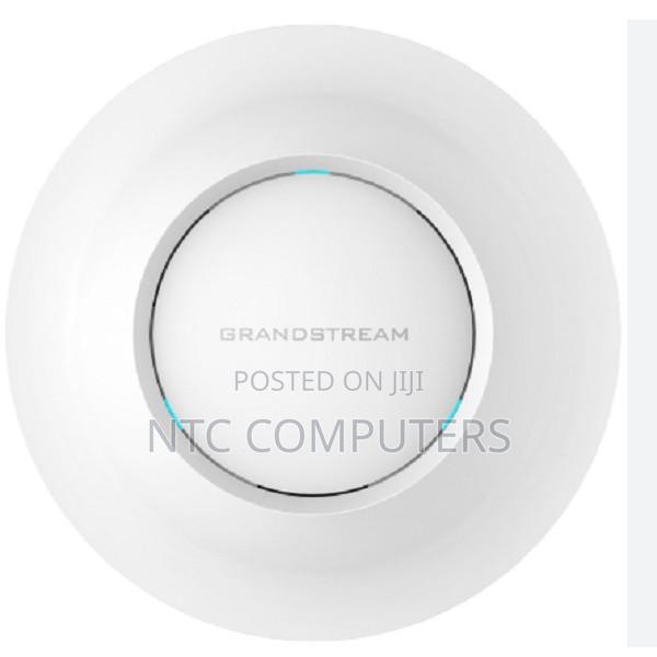 Gwn7615 Indoor Wi-Fi Access Point, 3x3:3 2.4/5g, 2x Gbe, Poe