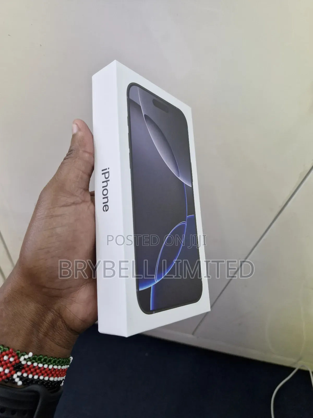 New Apple iPhone 16 Pro Max 256 GB Black