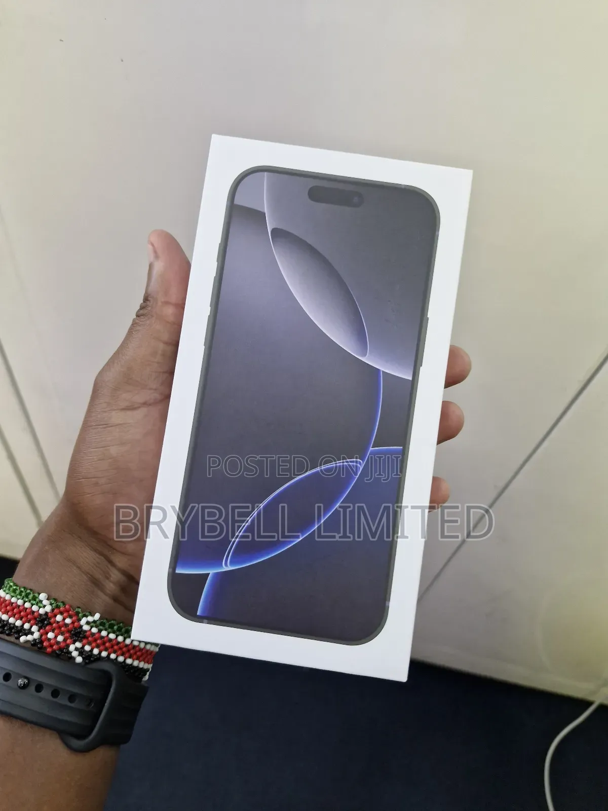 New Apple iPhone 16 Pro Max 256 GB Black