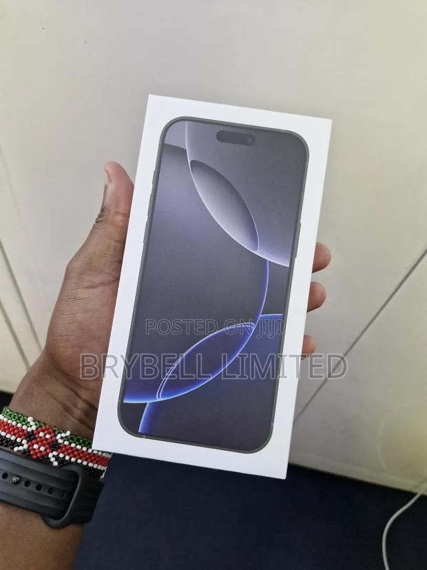 New Apple iPhone 16 Pro Max 256 GB Black