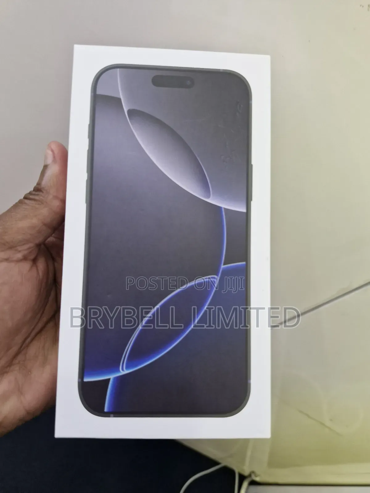 New Apple iPhone 16 Pro Max 256 GB Black