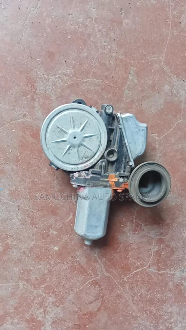 Winder Machine Motor Toyota Noah Zrr70