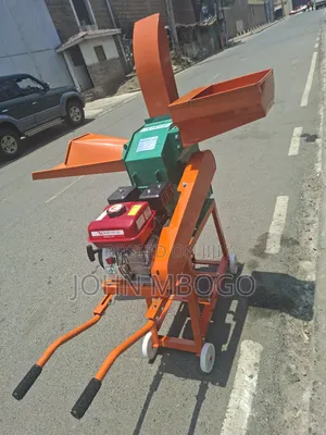 Fodder Chopper / Chaff Cutter Machine .