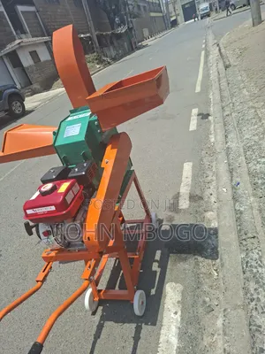 Fodder Chopper / Chaff Cutter Machine .