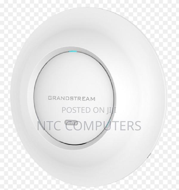 Gwn7664e Indoor Ax6000 Wi-Fi 6 Access Point - main view