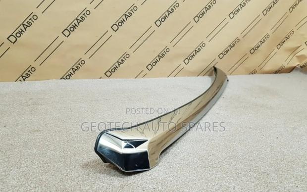 Prado Fj 160 Bonnet Chrome Moulding - main view