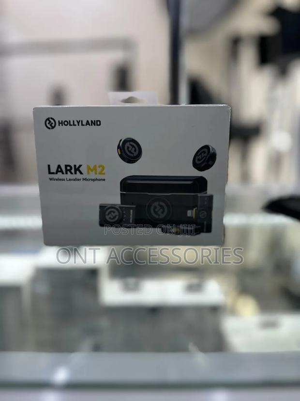 Hollyland Lark M2 Duo 2-Person Wireless Combo Microphone System - thumbnail 2