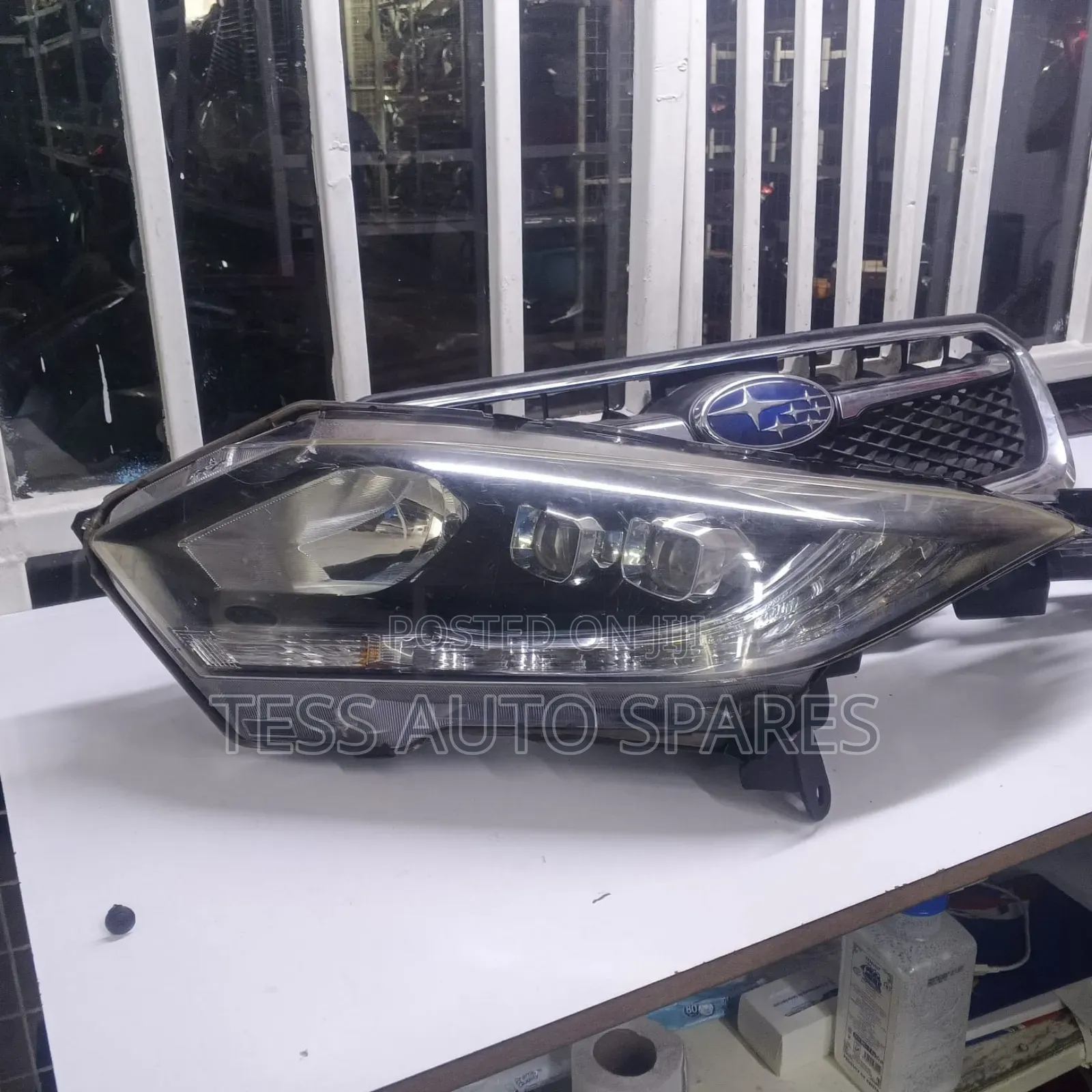 Honda Vezel Headlight Available