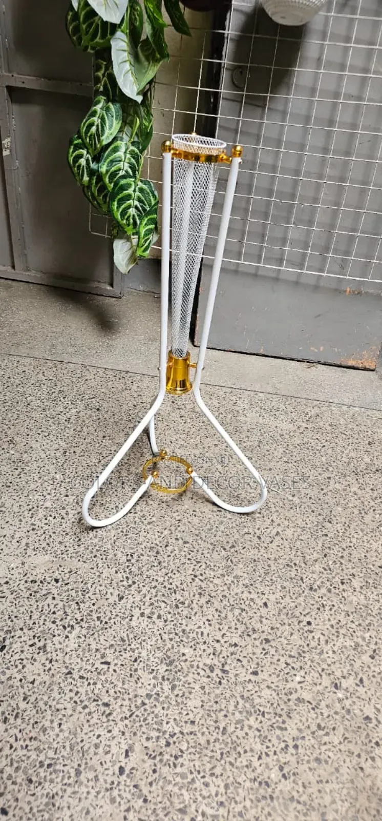 Metallic Stands for Decor Flowers