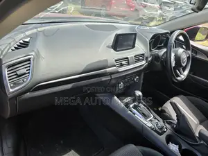 Mazda Axela 2018 Red