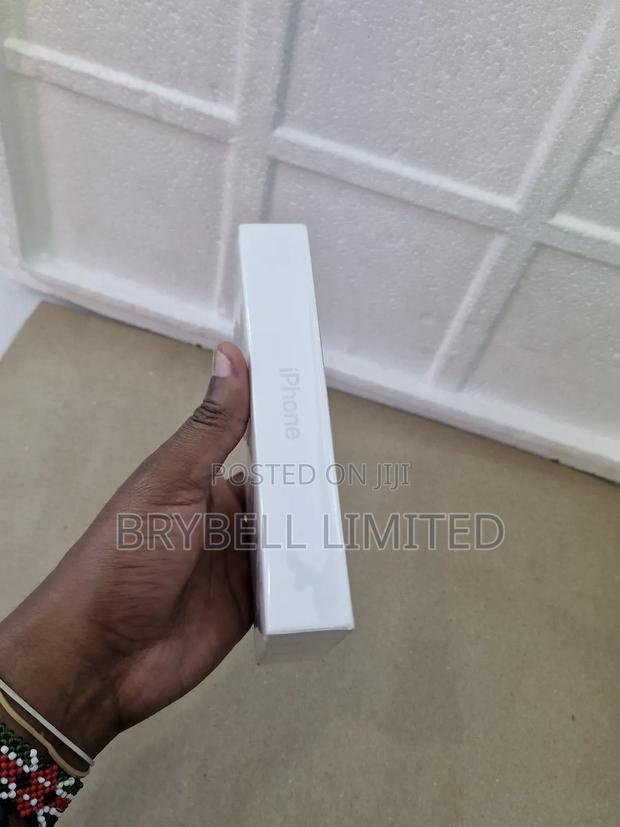 New Apple iPhone 11 128 GB White - thumbnail 2