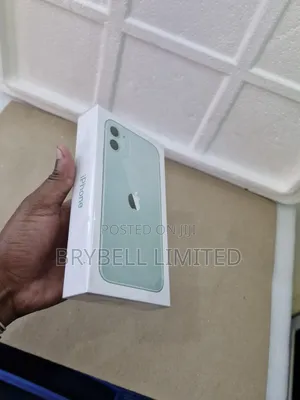 New Apple iPhone 11 128 GB Green