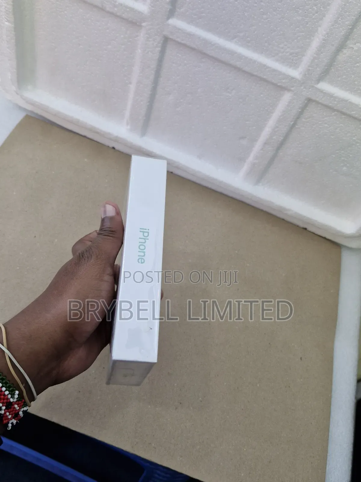New Apple iPhone 11 128 GB Green