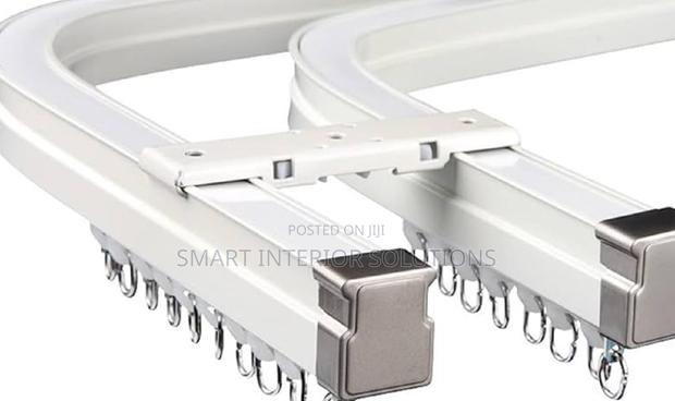 Bendable Curtail Rail - main view