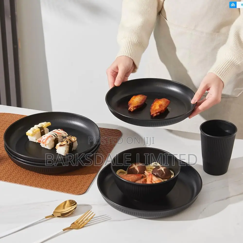 18pcs Dishes Set Dinnerware Cups Black Plates Bowls Glass Whitedishes