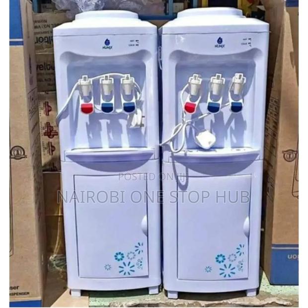 Nunix Q7c 3 Taps Hot Cold and Normal Free Standing^° 