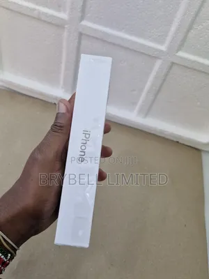 New Apple iPhone 15 Pro Max 256 GB Silver
