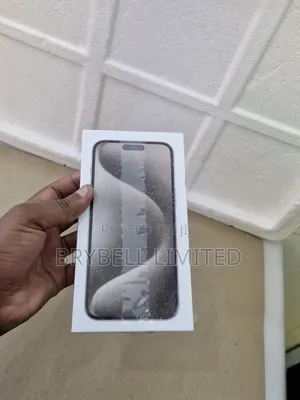 New Apple iPhone 15 Pro Max 256 GB Silver