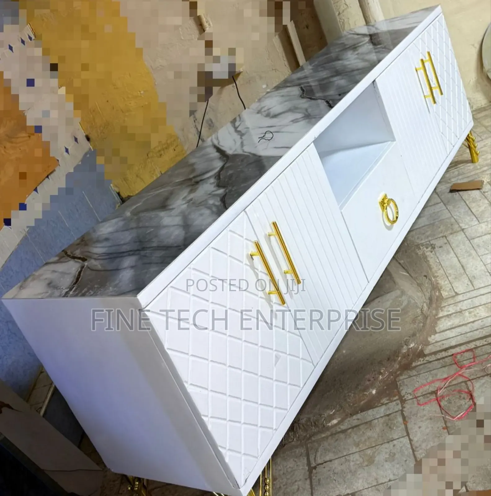 5.5fts Tv Stand With Marble Top