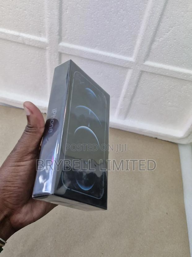 New Apple iPhone 12 Pro 256 GB Blue - thumbnail 3