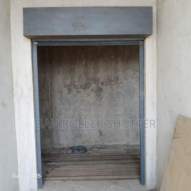 Custom-Fit Roller Shutter Door - thumbnail 2