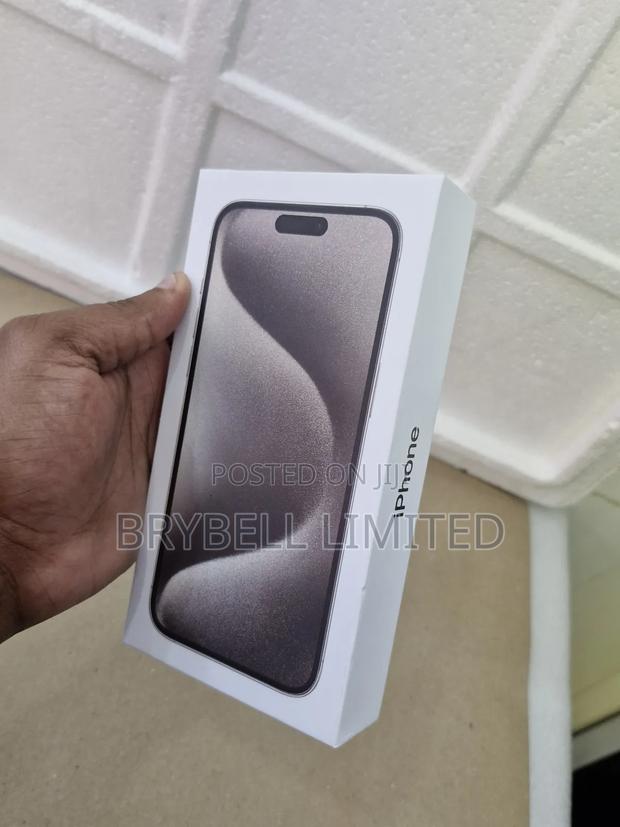 New Apple iPhone 15 Pro Max 256 GB Black - thumbnail 3