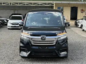 Honda Stepwgn 2019 Green