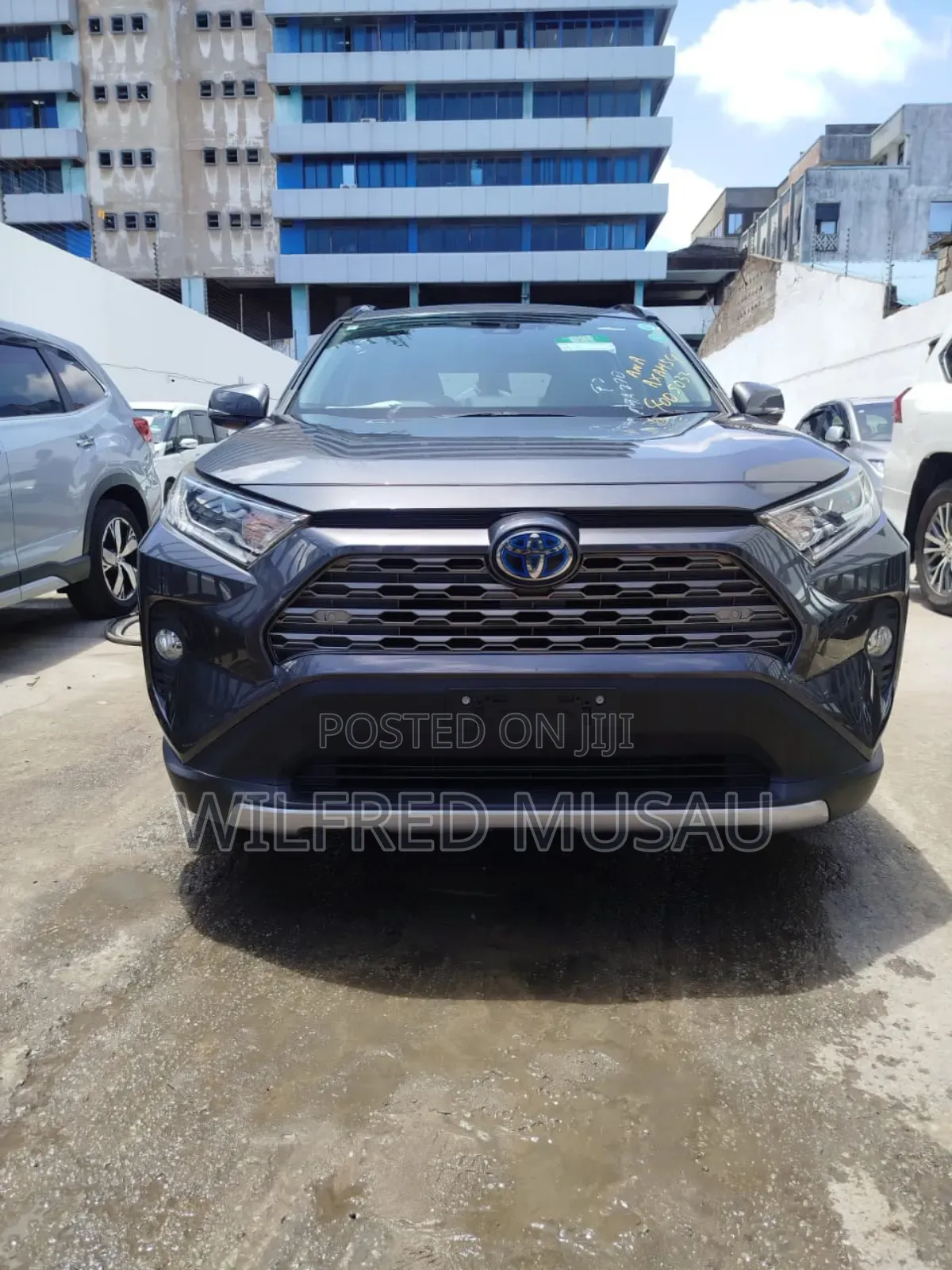Toyota RAV4 Hybrid 2019 Blue