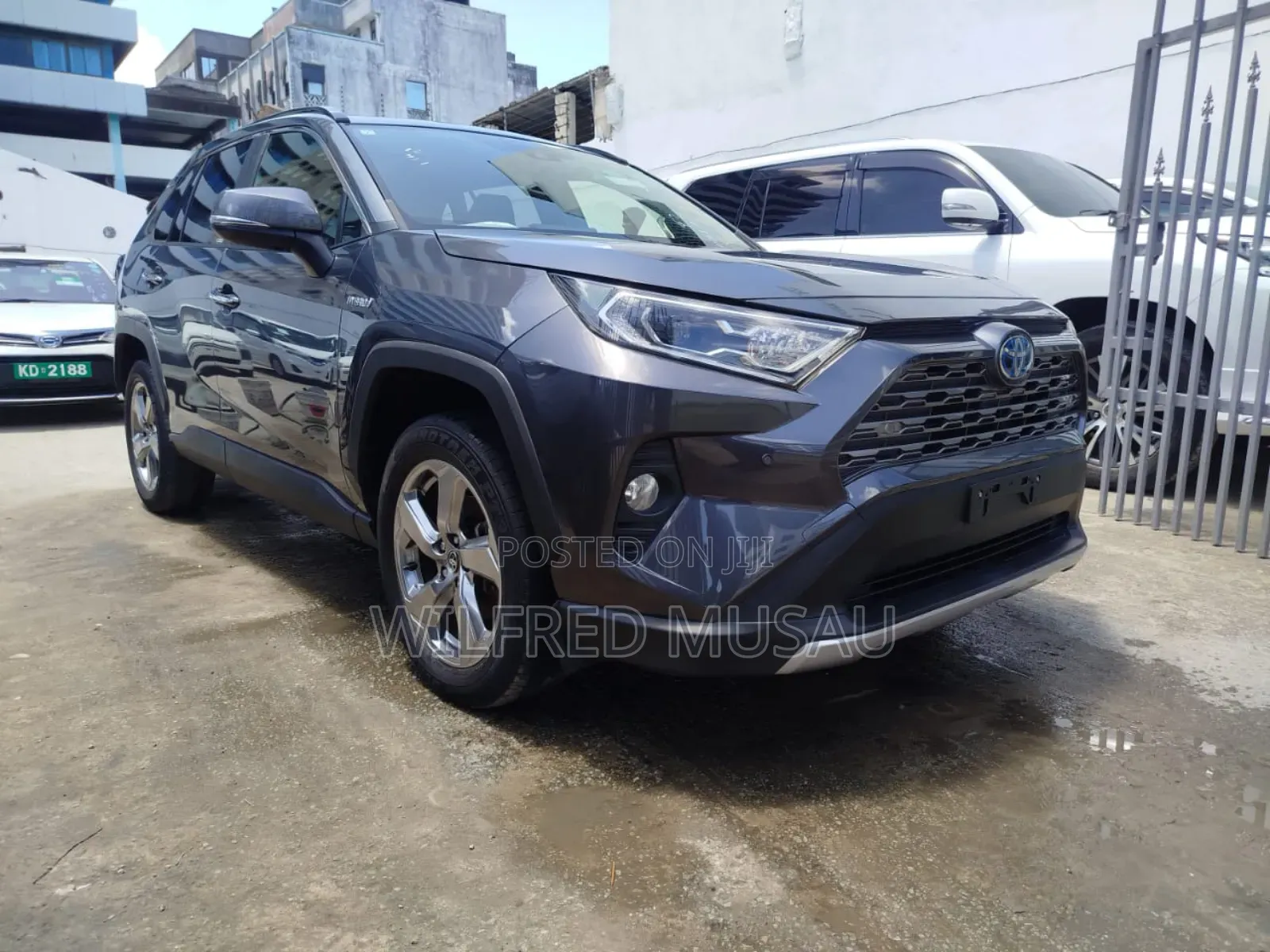 Toyota RAV4 Hybrid 2019 Blue
