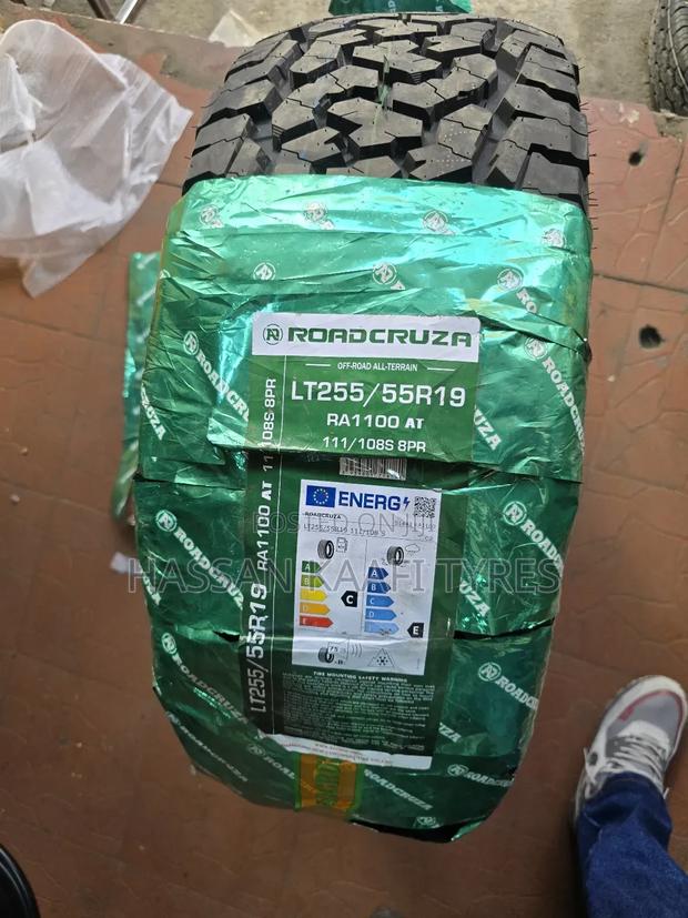 255/55r19 Roadcruza A/T Tyre