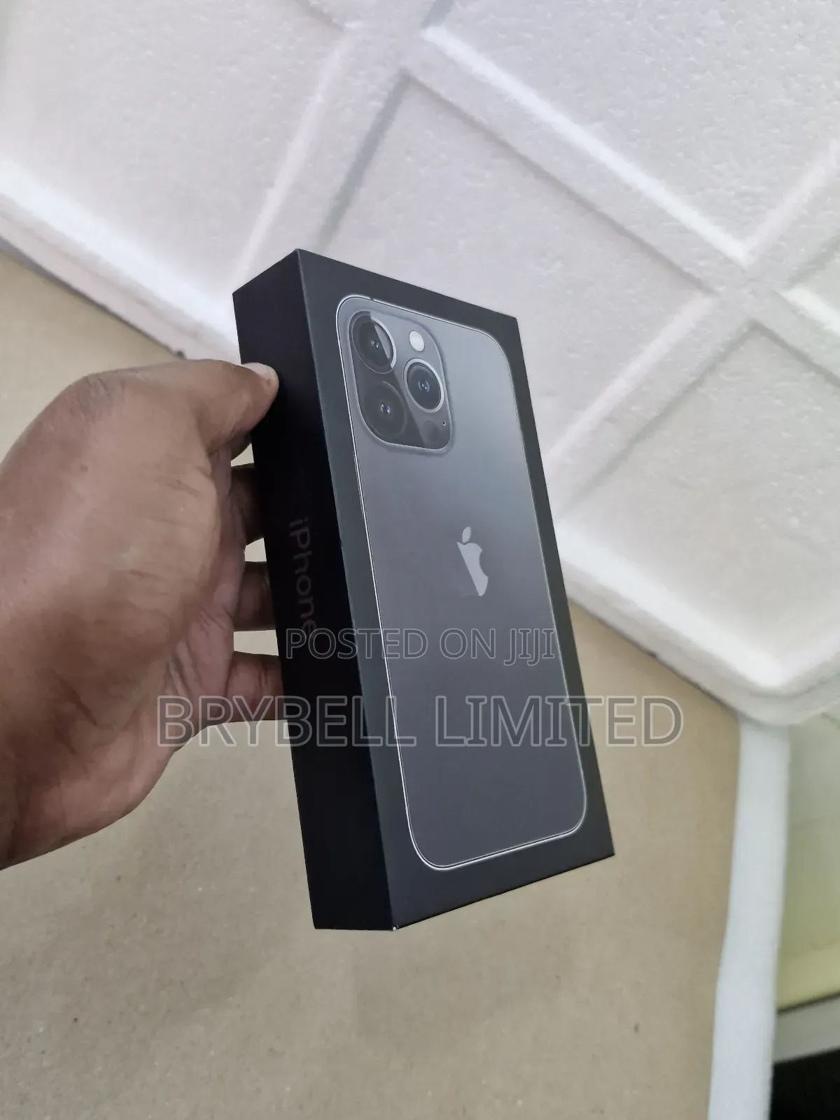 New Apple iPhone 13 Pro 256 GB Black