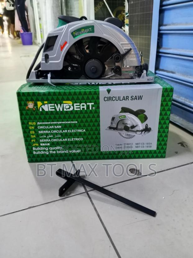 Available1400w Newbeat Circular Saw