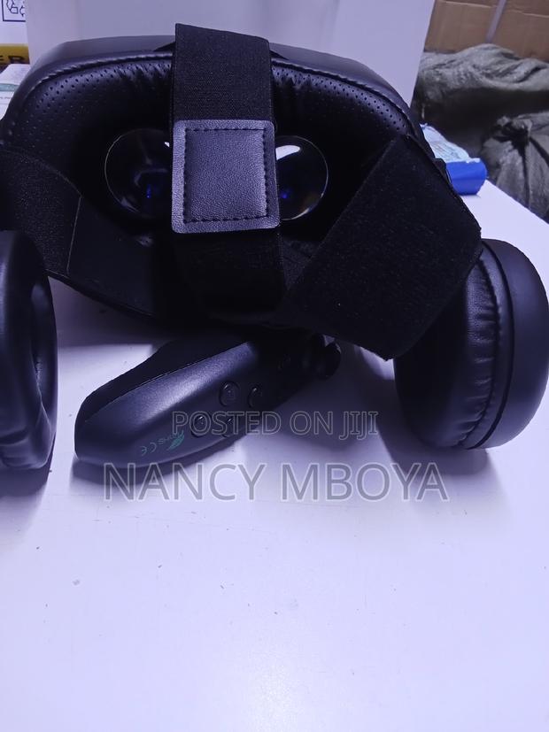 Virtual Reality Glass Headset With Remote Control - thumbnail 2