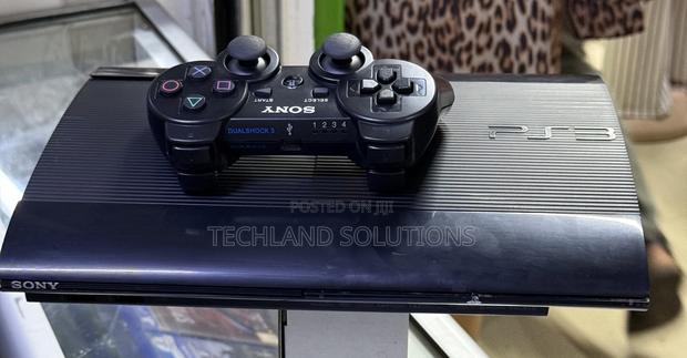 5 Months Old Ps3 Superslim With 35 Games