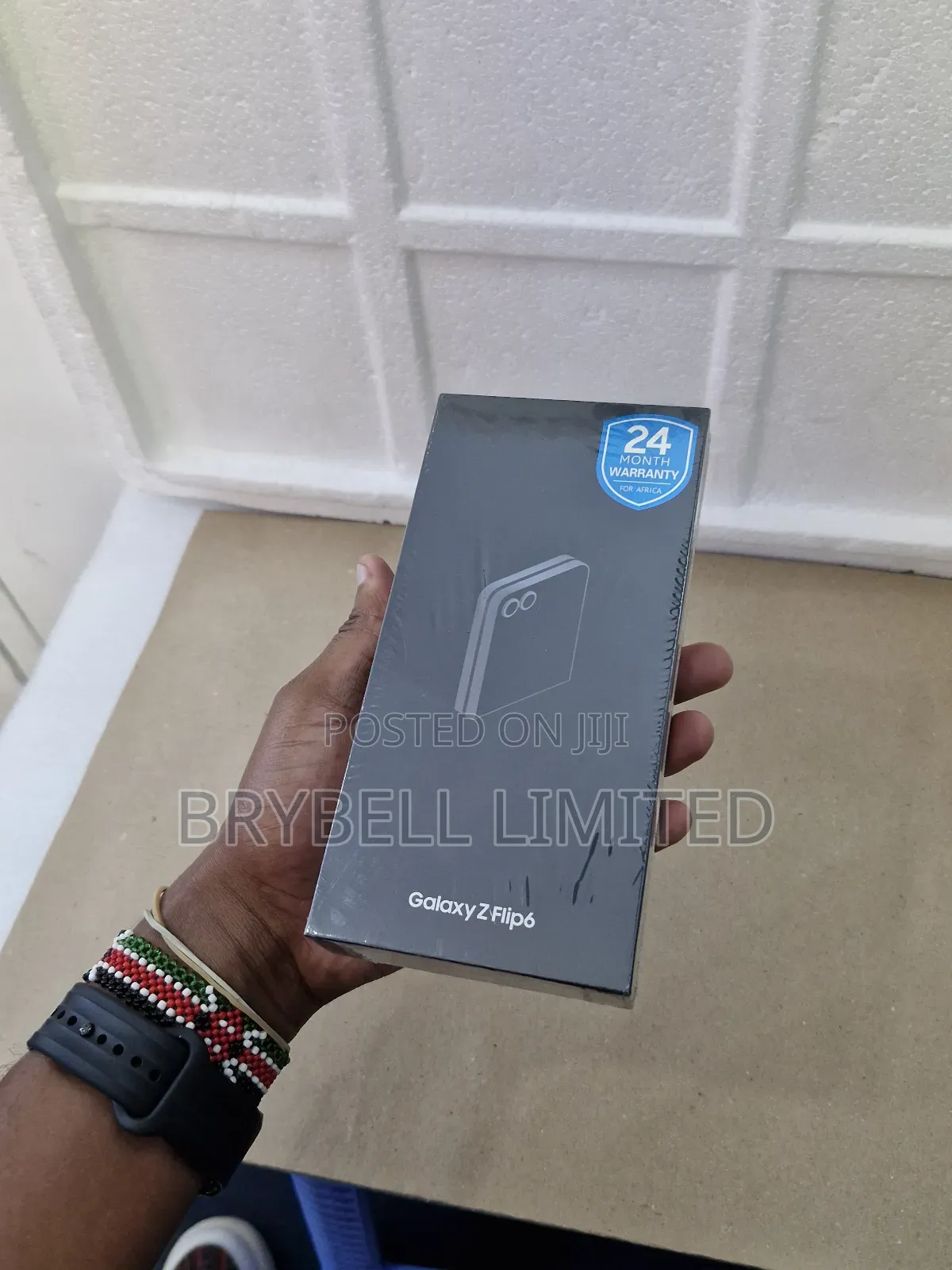 New Samsung Galaxy Z Flip6 256 GB Silver