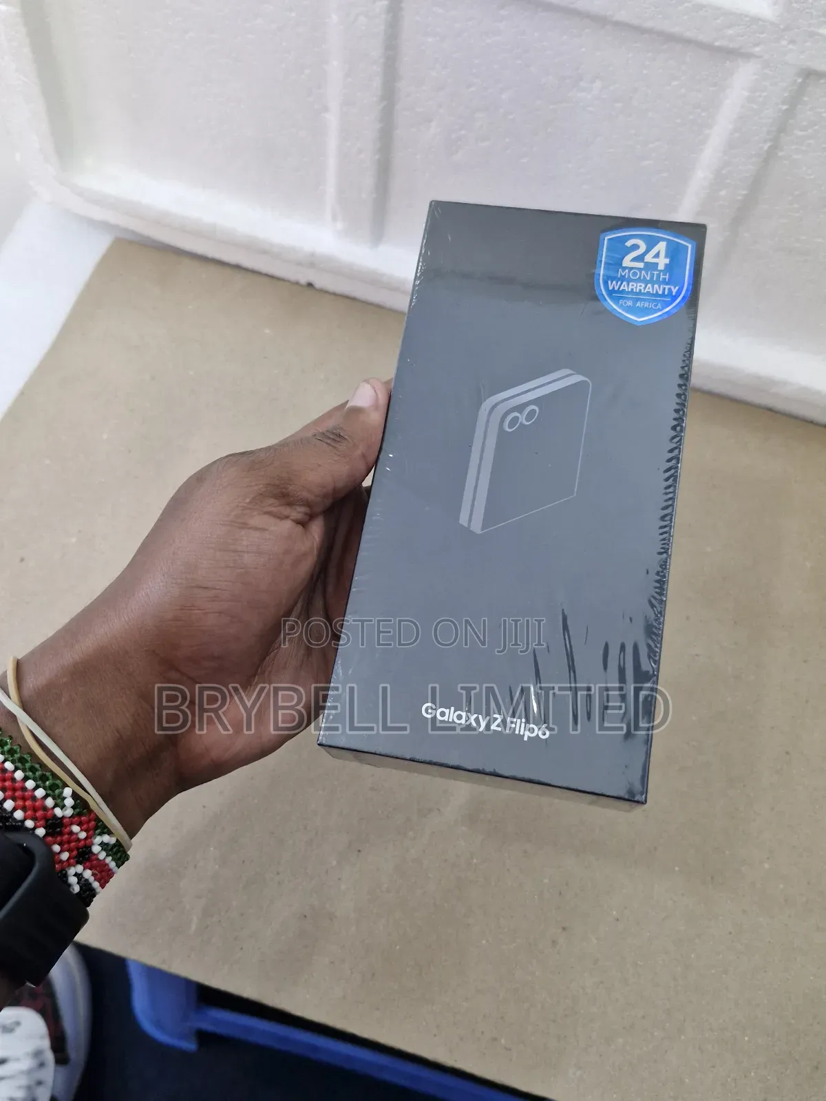 New Samsung Galaxy Z Flip6 256 GB Silver