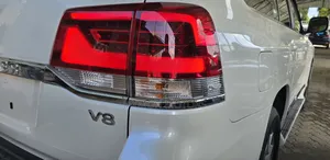 Toyota Land Cruiser 2018 White