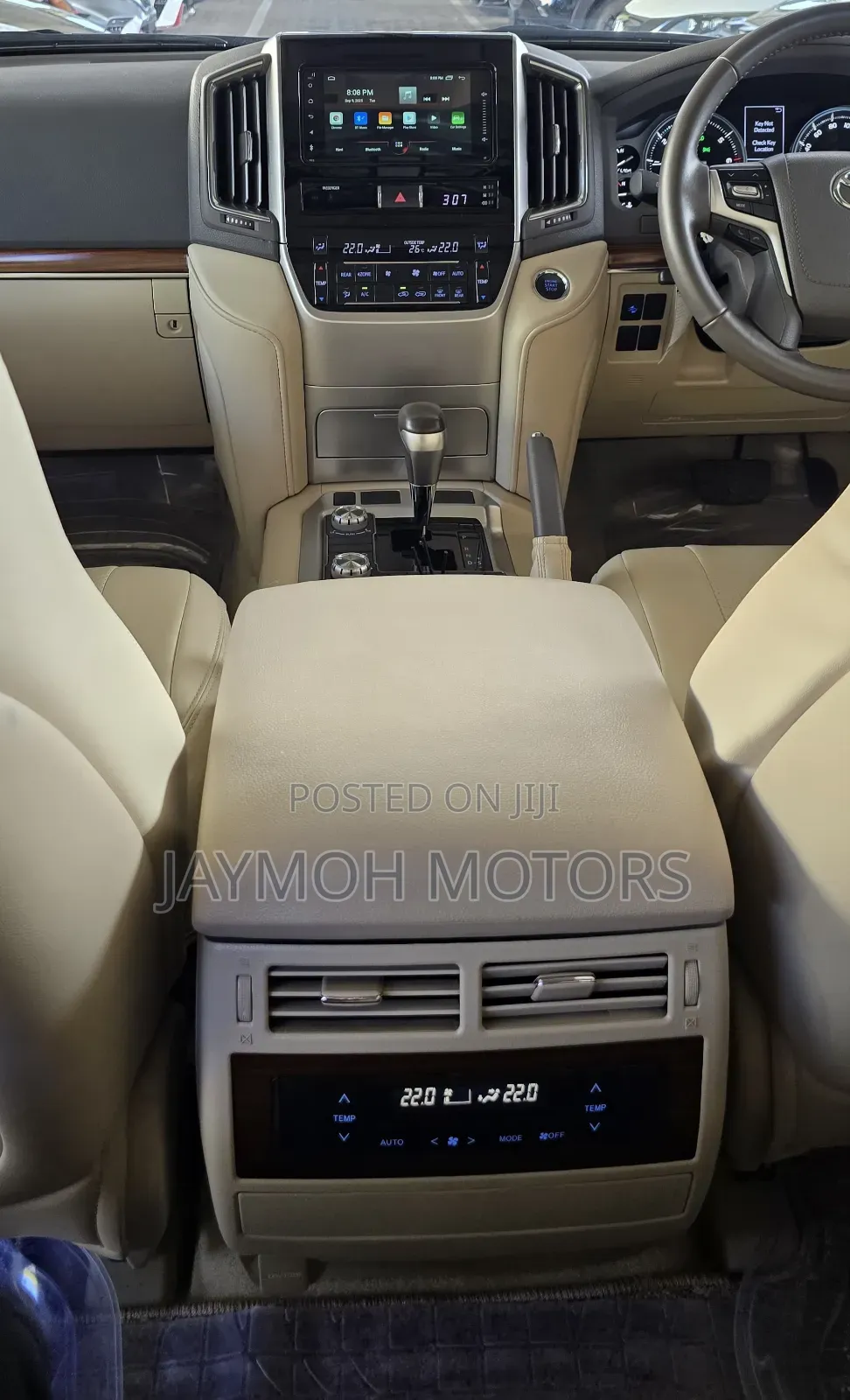 Toyota Land Cruiser 2018 White