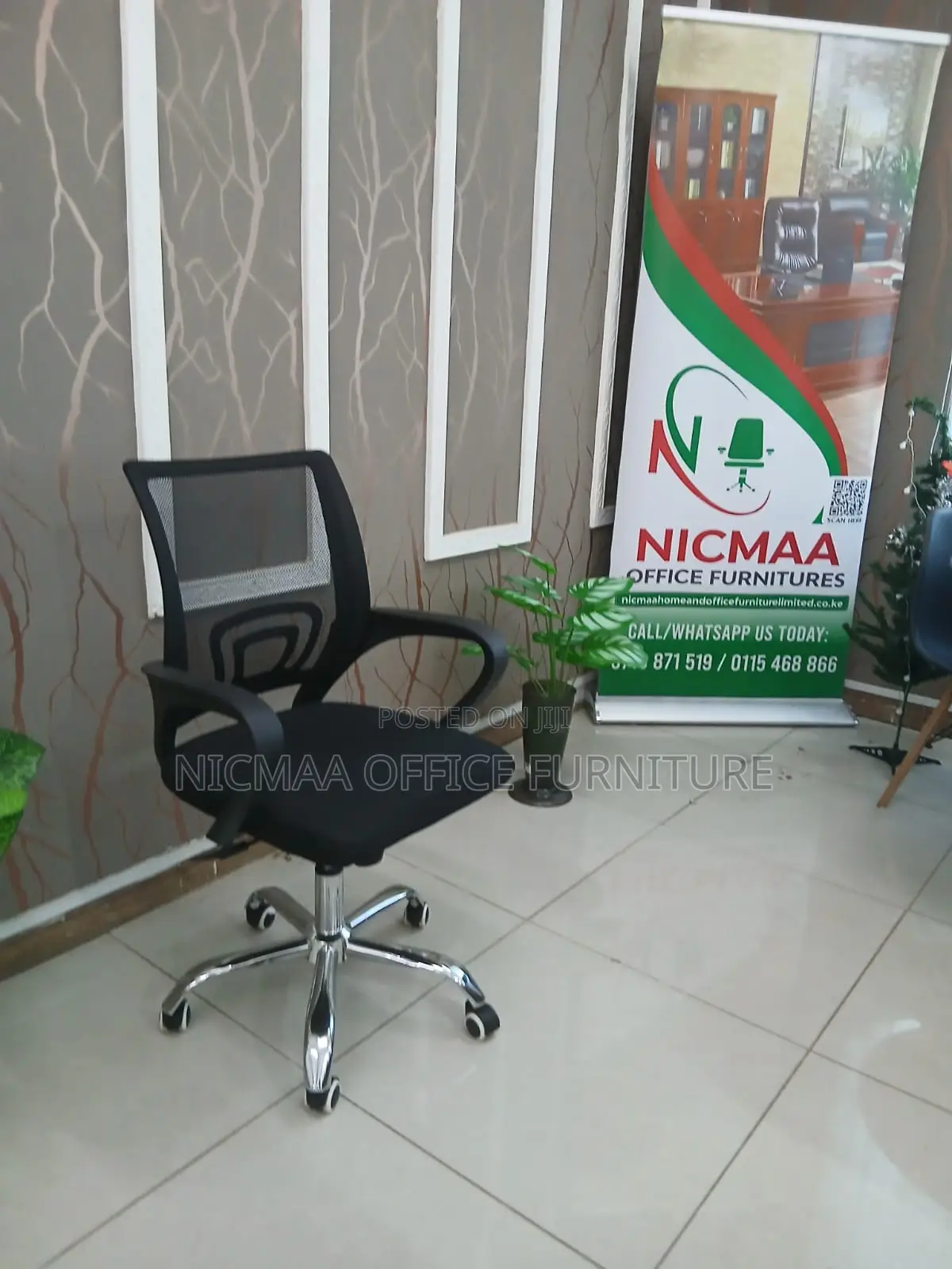 Comfort Meets Modern Design Clerical Seat