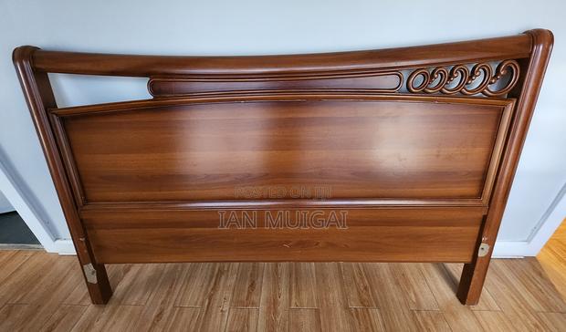 Bed Frame Incomplete - thumbnail 2