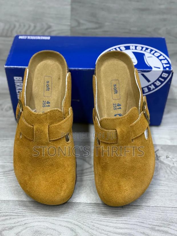 High Quality Clogs at Affordable Price