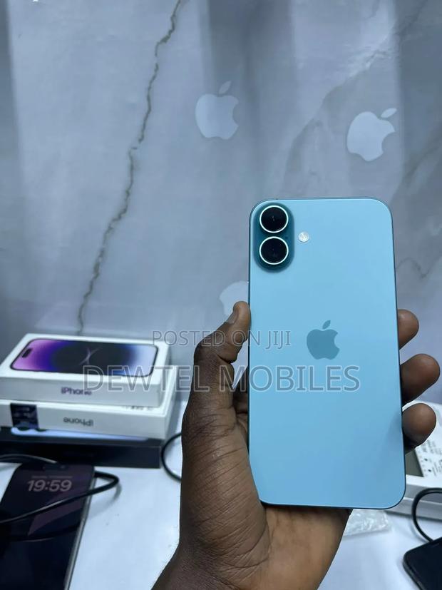 Apple iPhone 16 Plus 128 GB Blue - thumbnail 3