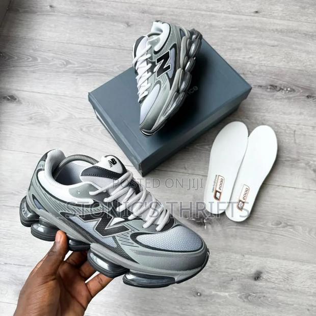 New Balance 2000 - thumbnail 3