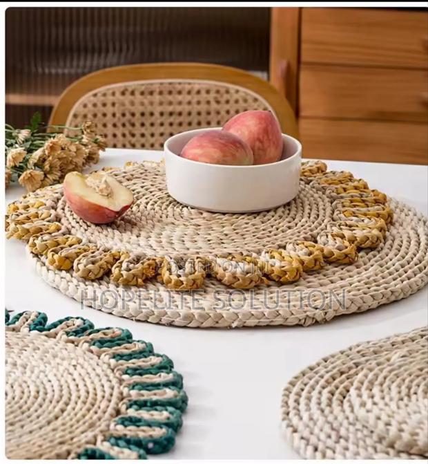 38cm Rattan Place Mats/Table Mats - thumbnail 3